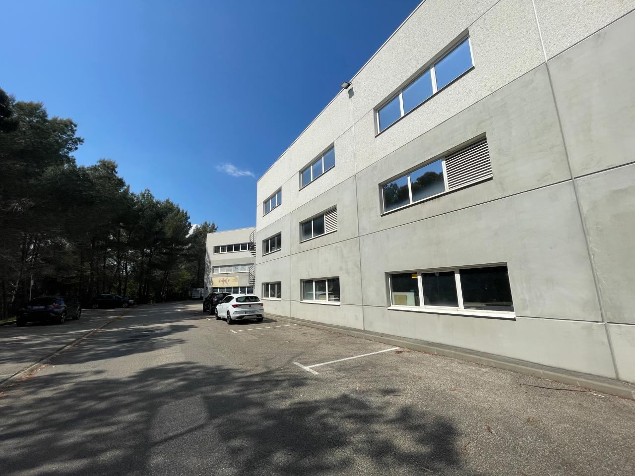 Local d'activité Mouans-Sartoux 706m² Location local d'activité Mouans-Sartoux Alpes-Maritimes OLACT2532595 5